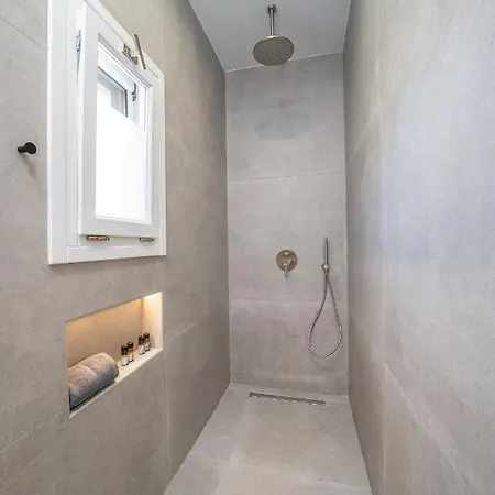 Summer Breeze * Tzamarelata