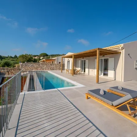 Summer Breeze Villa *