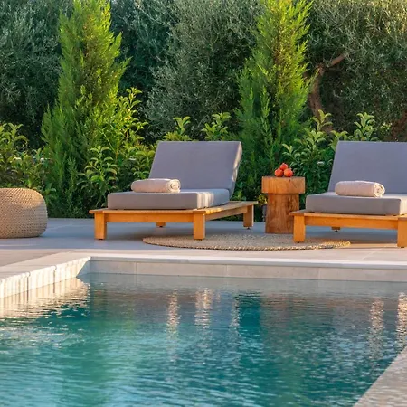 Summer Breeze Villa Tzamarelata