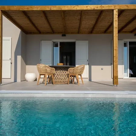 Summer Breeze Villa Tzamarelata