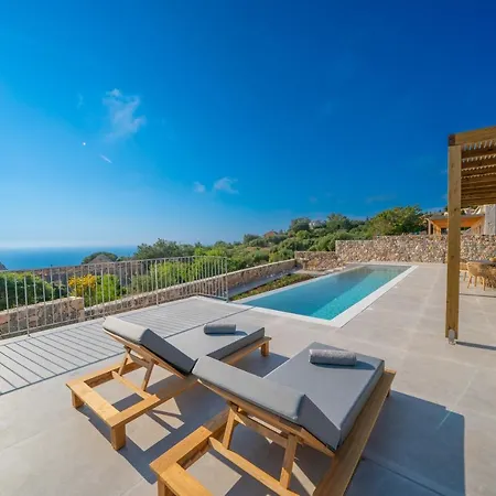 Summer Breeze Villa Tzamarelata