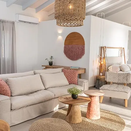 Summer Breeze Tzamarelata