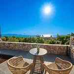Summer Breeze Villa Tzamarelata