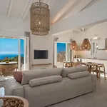 Summer Breeze Villa *